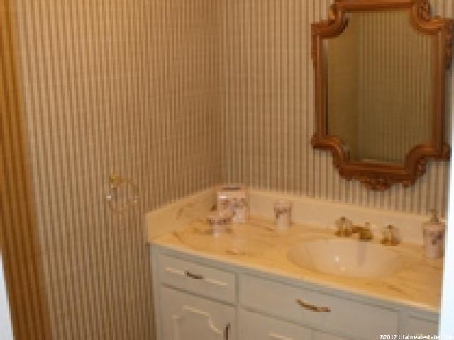 750 S Island Dr E, Centerville, UT 84014 — photo 6