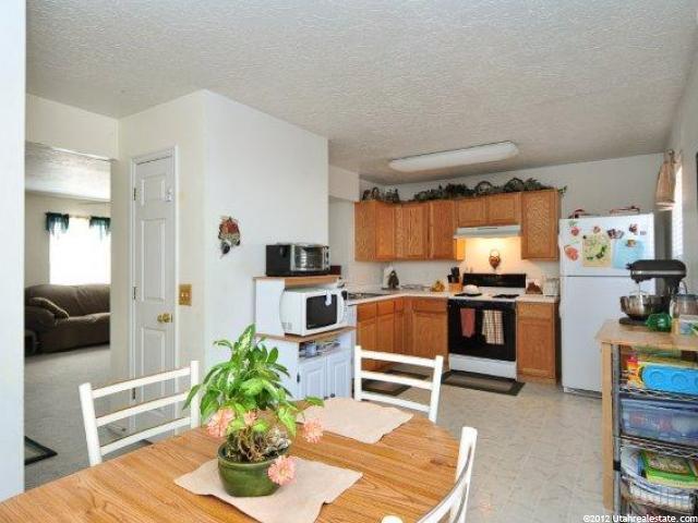 417 E 500 S, Clearfield, UT 84015 — photo 4