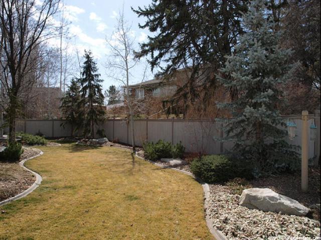 4894 S Stone Crest Dr. E, Murray, UT 84107 — photo 5