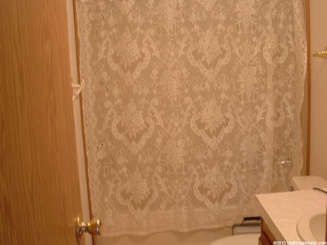 3260 N Vernal Ave, Vernal, UT 84078 — photo 5