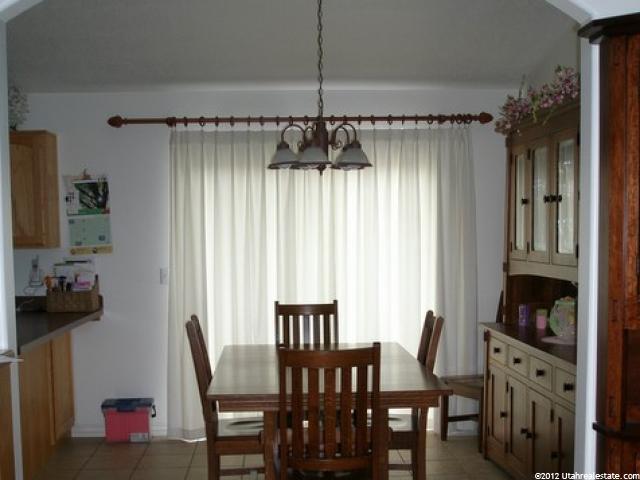 347 W West Oaks Dr, Ogden, UT 84404 — photo 3