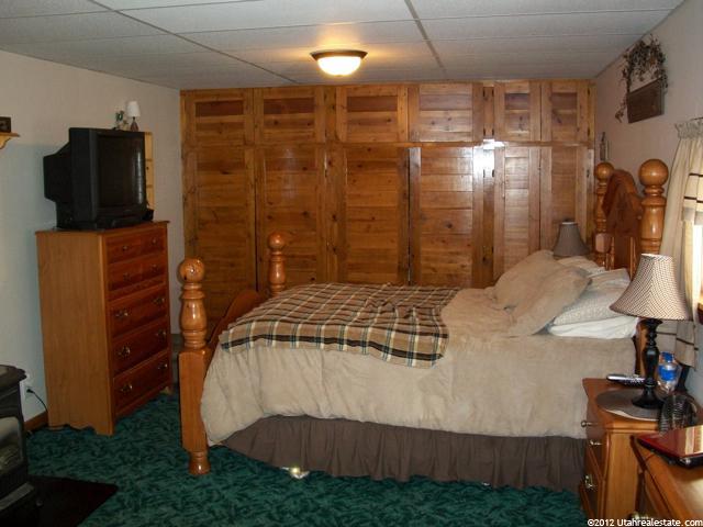 1413 N 300 W, Sunset, UT 84015 — photo 6
