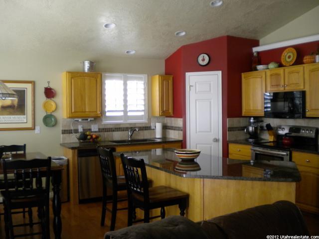 2403 W 2375 N, Clinton, UT 84015 — photo 4