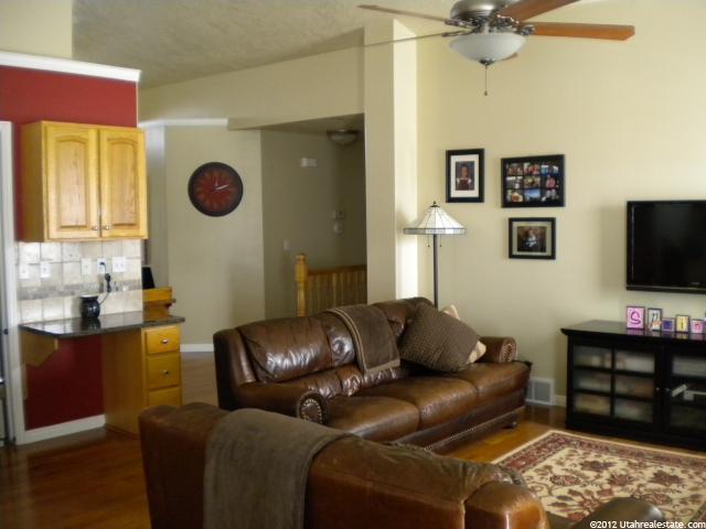 2403 W 2375 N, Clinton, UT 84015 — photo 7