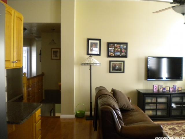 2403 W 2375 N, Clinton, UT 84015 — photo 8