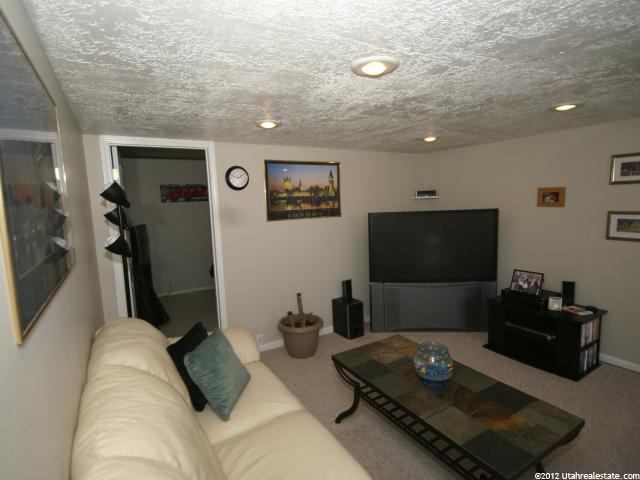 55 N 750 W, Layton, UT 84041 — photo 8