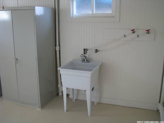 2370 S Custer Ave, Ogden, UT 84401 — photo 10