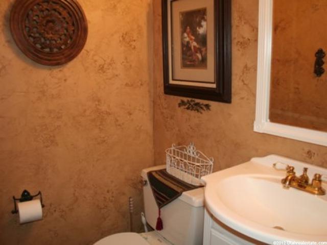 1215 E 960 S, Fruit Heights, UT 84037 — photo 4