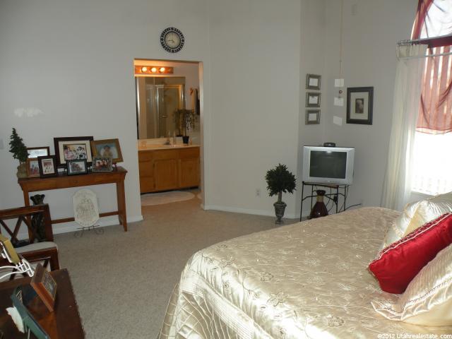 227 E Ashbrook, Midvale, UT 84047 — photo 5