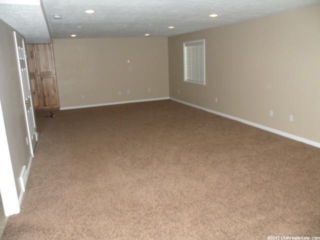 227 E Ashbrook, Midvale, UT 84047 — photo 9