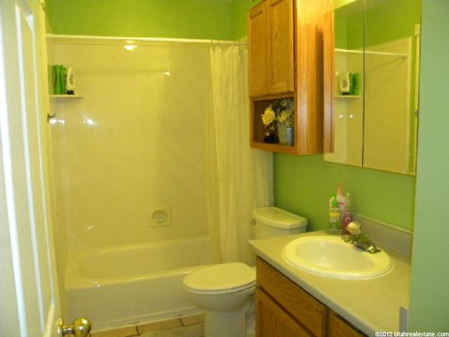 82 S Manitoban Ln E, Hyrum, UT 84319 — photo 4