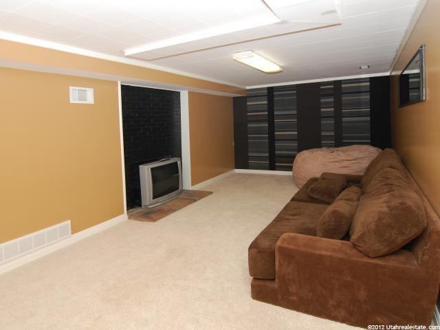 670 N Main E, Bountiful, UT 84010 — photo 7
