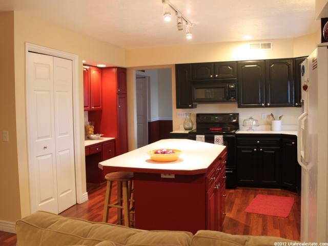 112 E 2050 N, Centerville, UT 84014 — photo 8