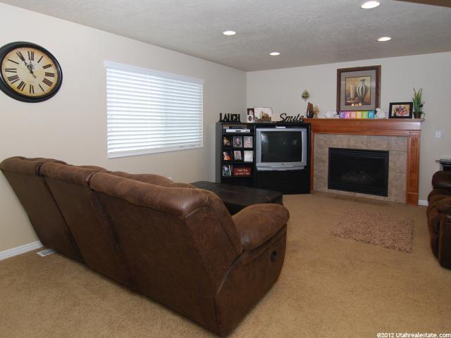 2372 N Sarus Crane Dr, Clinton, UT 84015 — photo 6