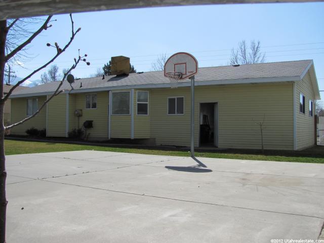 319 E Sego Lily Dr, Sandy, UT 84070 — photo 11