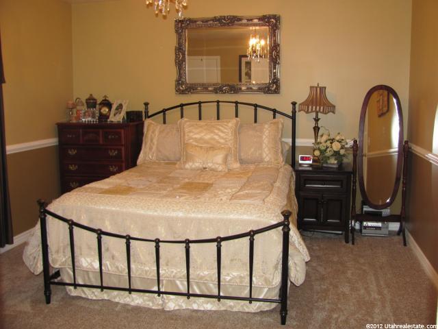 319 E Sego Lily Dr, Sandy, UT 84070 — photo 7