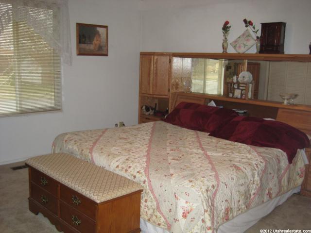 2198 W 2600 N, Farr West, UT 84404 — photo 8