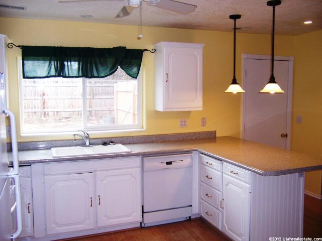 93 E Center St, Smithfield, UT 84335 — photo 4