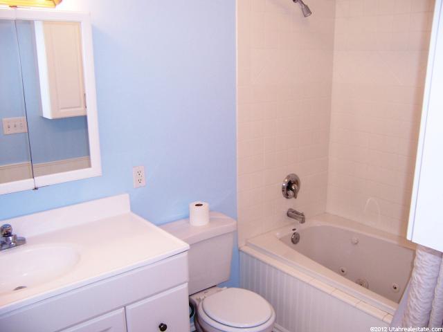 93 E Center St, Smithfield, UT 84335 — photo 6