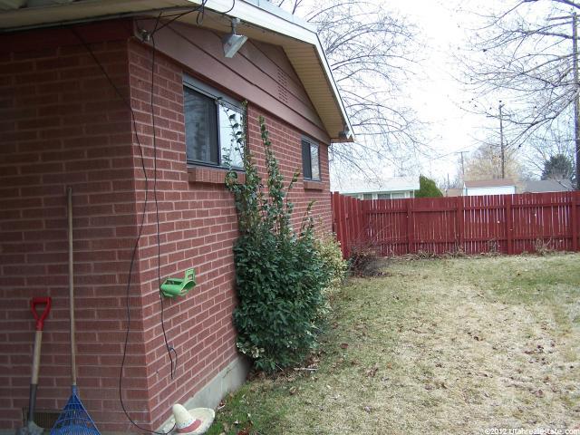 298 W 1350 N, Bountiful, UT 84010 — photo 2