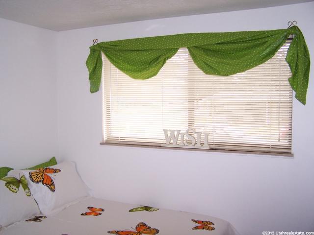 298 W 1350 N, Bountiful, UT 84010 — photo 6