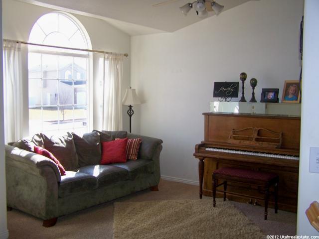1629 N 2340 W, Clinton, UT 84015 — photo 6