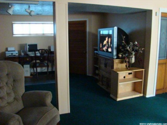 4330 S 2450 W, Roy, UT 84067 — photo 6