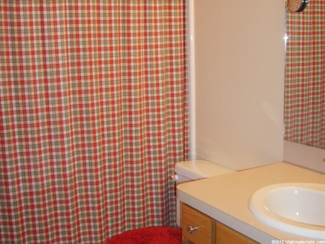 1112 W 1395 N, Clinton, UT 84015 — photo 11