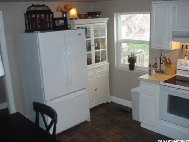 592 E Maple St, Clearfield, UT 84015 — photo 4