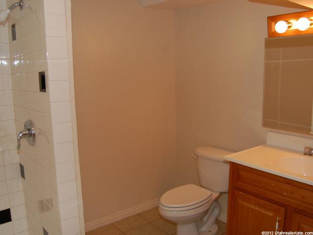 10443 S Violet Dr, Sandy, UT 84094 — photo 3