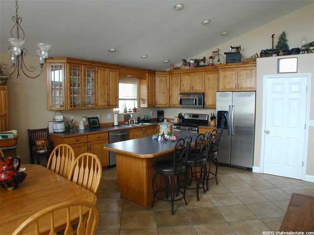 340 W 2100 N, Marion, UT 84036 — photo 11