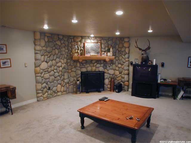 340 W 2100 N, Marion, UT 84036 — photo 8
