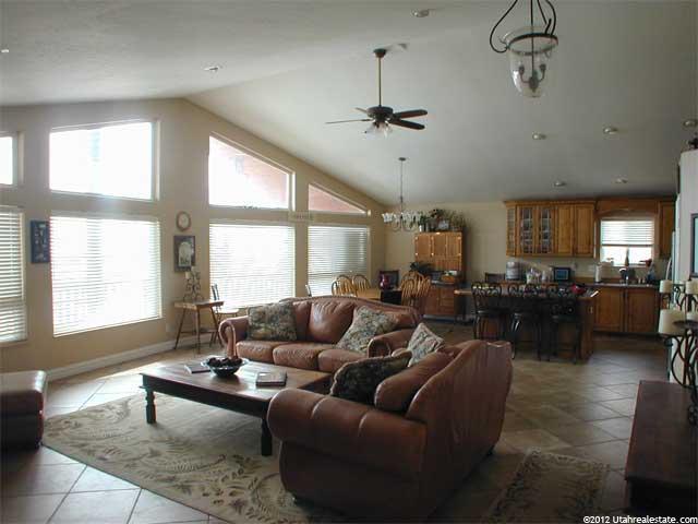 340 W 2100 N, Marion, UT 84036 — photo 9