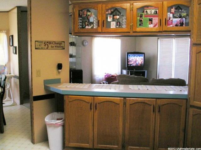 257 E Jordan View Dr, Sandy, UT 84070 — photo 5