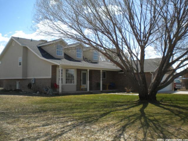 1321 W 1200 N, Farr West, UT 84404 — photo 4