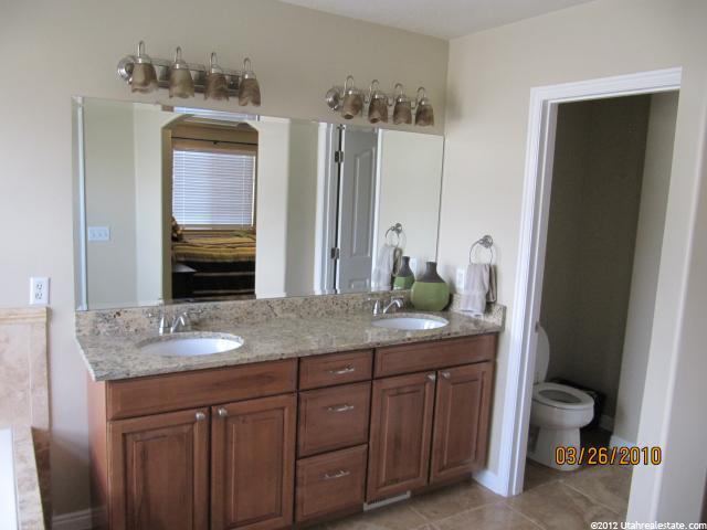 942 E Curlew Cir, Draper, UT 84020 — photo 7