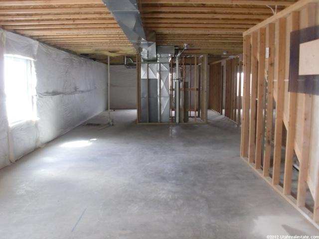 76 E 1700 S, Roosevelt, UT 84066 — photo 5