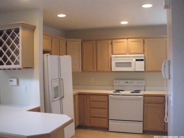 266 N 170 W, Centerville, UT 84014 — photo 4
