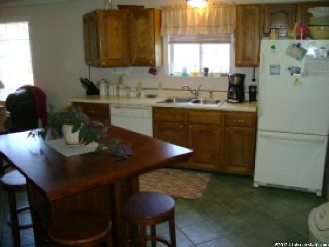 1561 S 360 E, Vernal, UT 84078 — photo 10