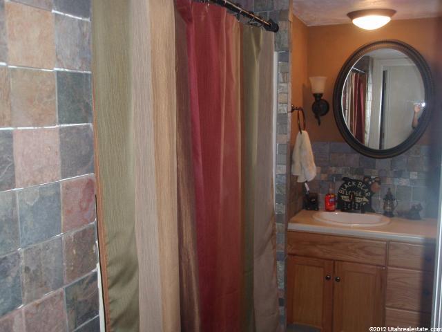 5115 S 3150 E, Vernal, UT 84078 — photo 5