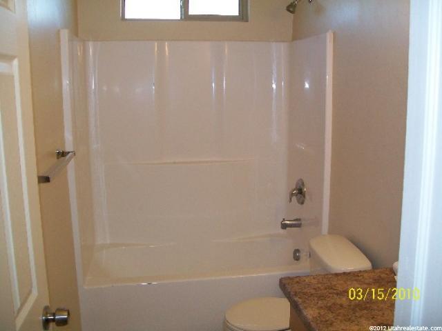 77 E 600 N, Vernal, UT 84078 — photo 3