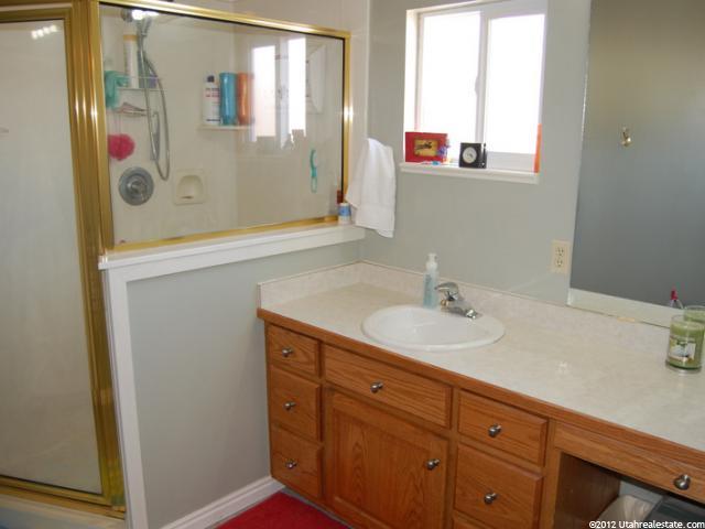 210 E Centennial Cv, Lehi, UT 84043 — photo 10
