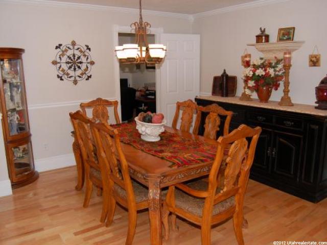 2214 E Oakridge Dr, Layton, UT 84040 — photo 7