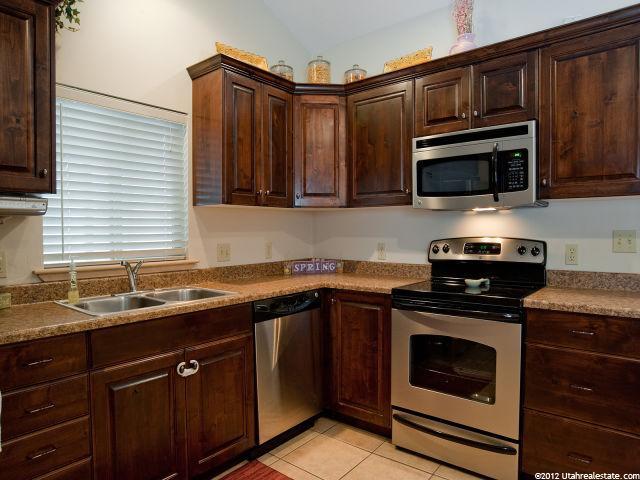 8855 S 90 E, Sandy, UT 84070 — photo 5
