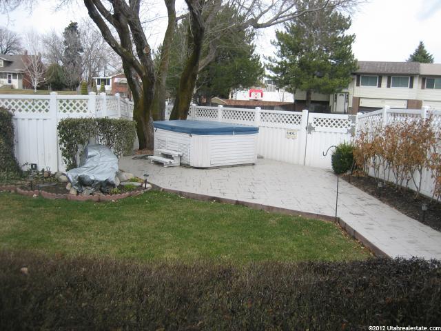 795 E Whispering Pine Dr, Murray, UT 84107 — photo 2