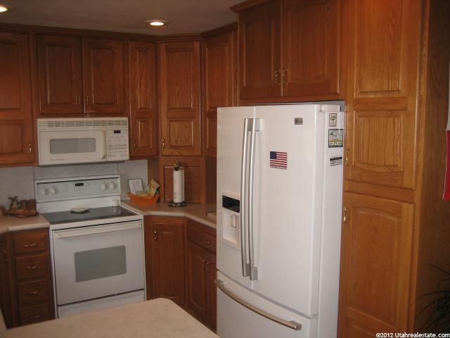 795 E Whispering Pine Dr, Murray, UT 84107 — photo 10