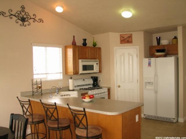143 N 975 W, Layton, UT 84041 — photo 4