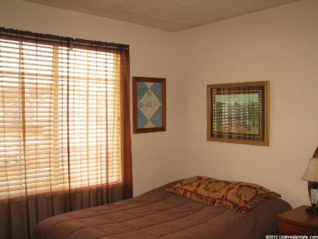 143 N 975 W, Layton, UT 84041 — photo 6