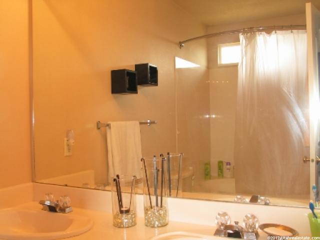 143 N 975 W, Layton, UT 84041 — photo 7