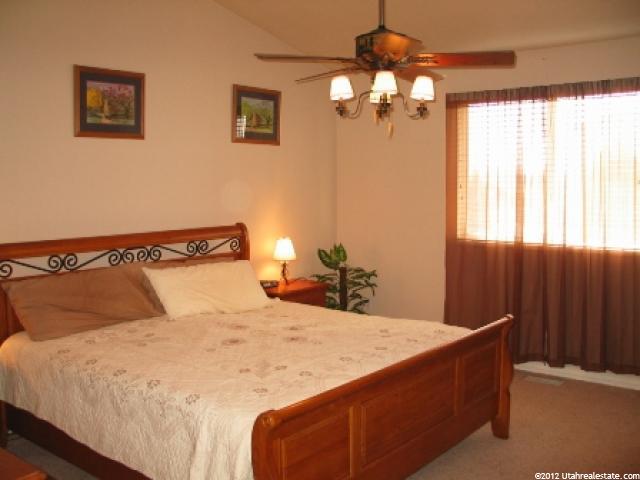 143 N 975 W, Layton, UT 84041 — photo 8